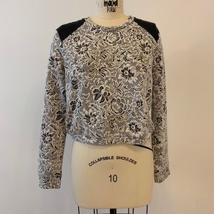 Lily Star Blk/Wht Jacard/Pleather Sweater